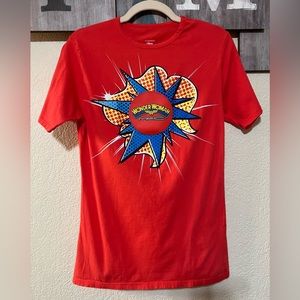 MAC Cosmetics Winder Women T-Shirt, size 3